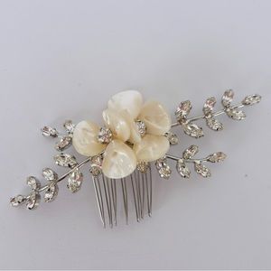Anthropologie BHLDN Azalea Hair Comb